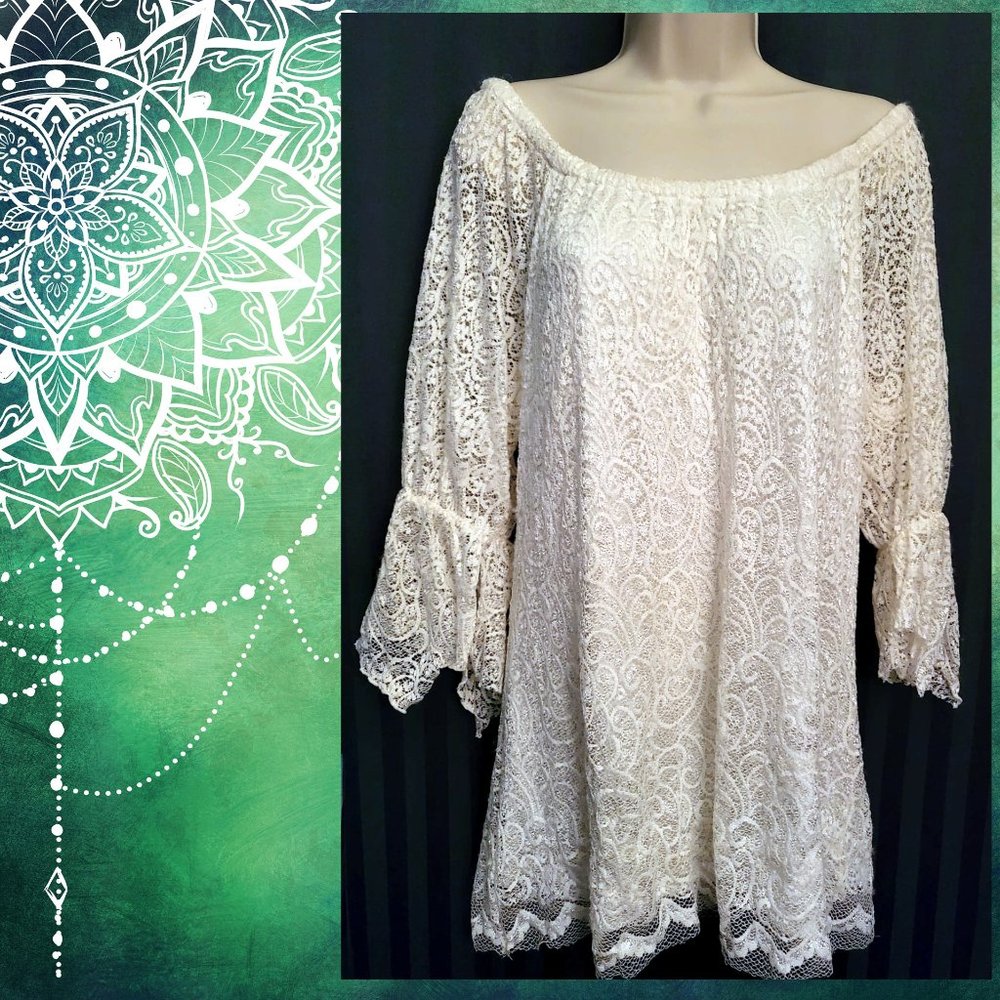 New Directions Lace Peasant Blouse. Size M